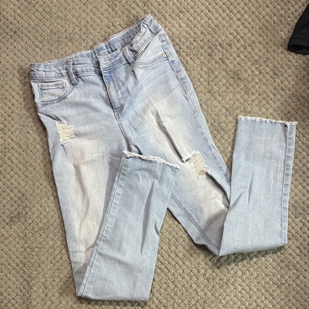 Light Blue Girls Distressed Jeans